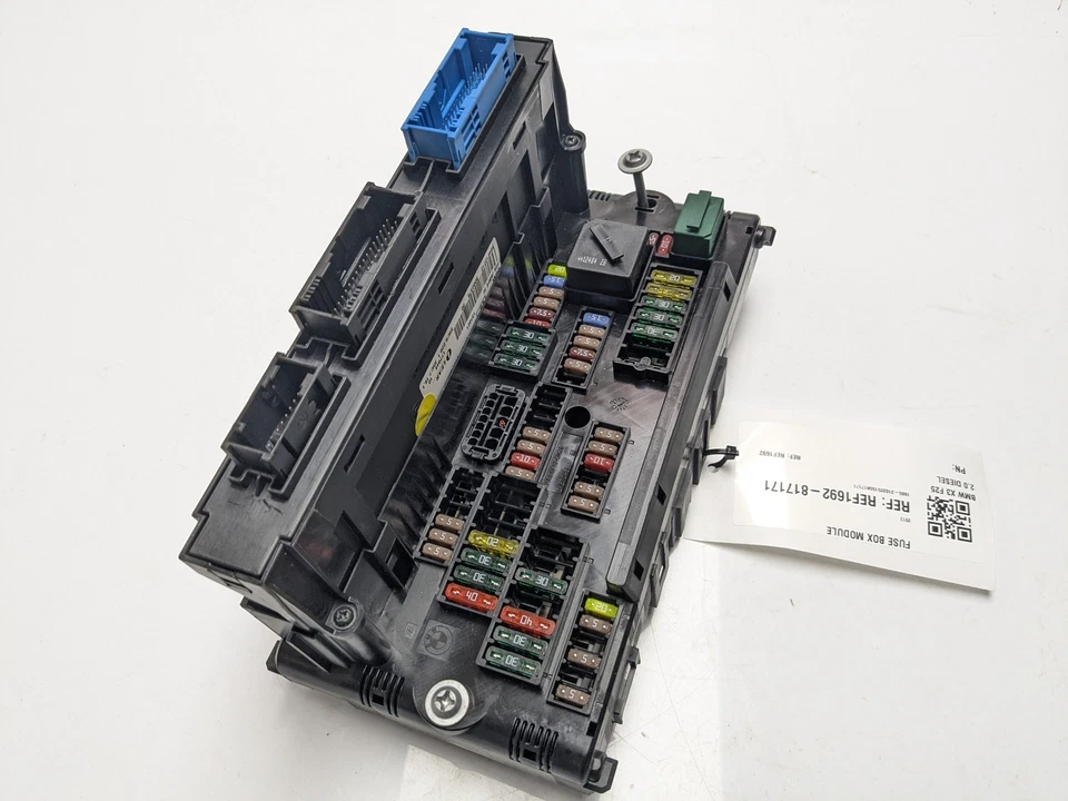 BMW X3 F25 FUSE BOX MODULE 2013 8002378  - Image 2 of 4