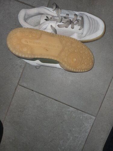 adidas Damen Sportschuh hellgrau Gr. 38 gut erhalten. Der graue Schleier ist - Bild 3 von 4