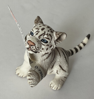 Schleich White Siberian Tiger Cub Toy Figure D-73508 Wildlife - Main Image