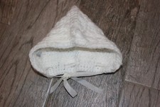 Vintage Glo-Knit Handmade Crocheted Baby Infant Hat w Original Ribbon. White. VG