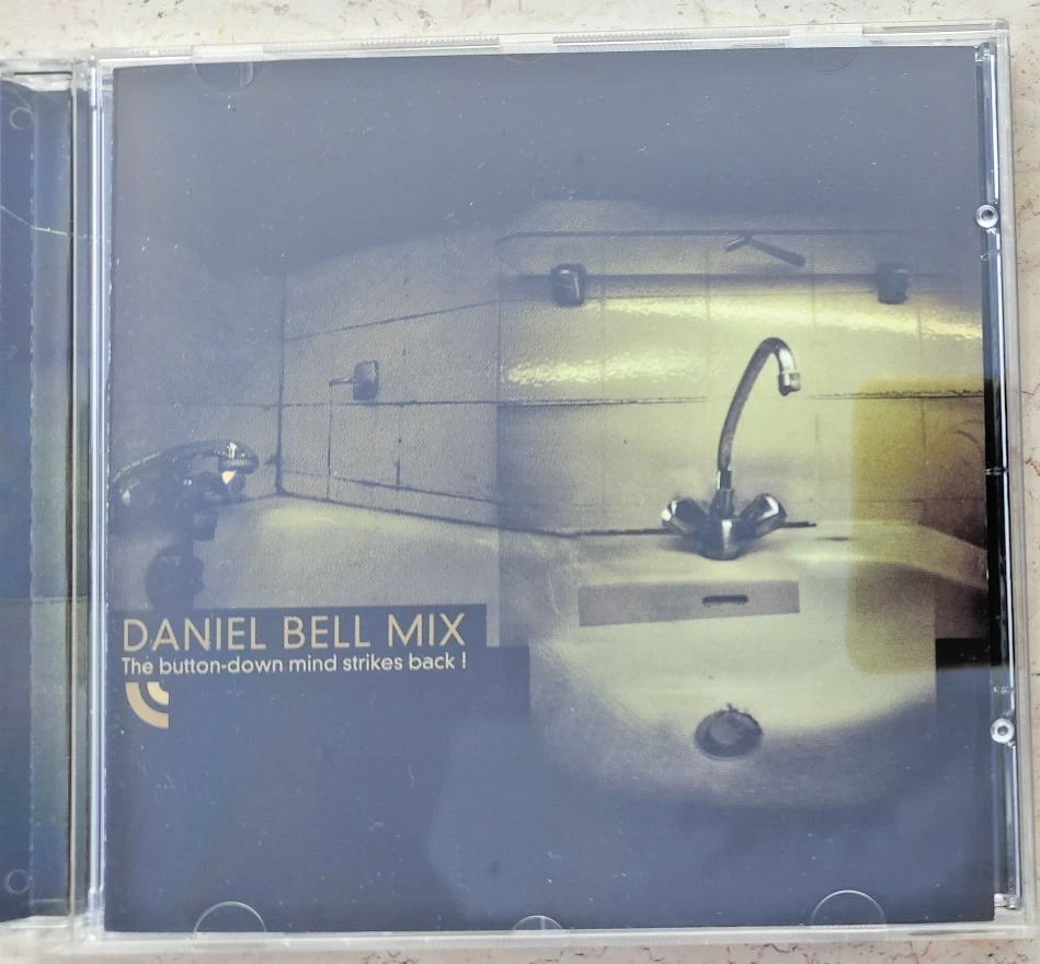 Daniel Bell – The Button-Down Mind Strikes Back! (Mix CD, 2003) - Bild 3 von 4