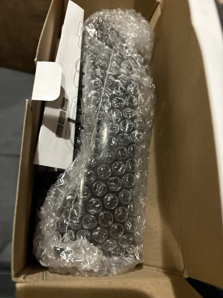 GPX R602B Portable AM/FM Radio with Digital Clock and Line Input Black - Image 2 of 4