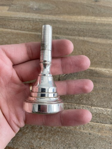 Vintage Giardinelli New York SYM-T Trombone Mouthpiece MP NICE FREE SHIPPING - Picture 8 of 8