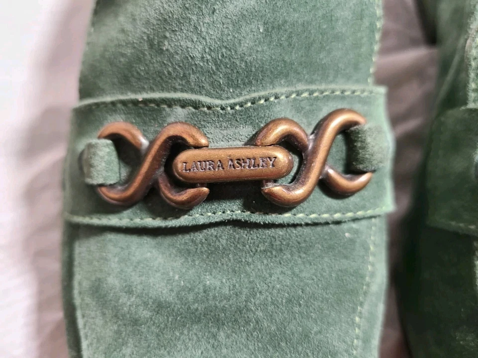 Laura Ashley Pine Green Suede Loafers Women's Sz 7.5/38   Quiet Luxury Italy  - Image 3 of 4