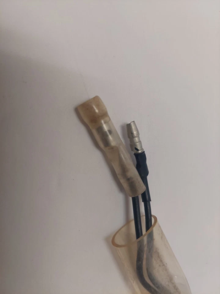 Interruptor de freno trasero Yamaha XT225 con resorte Foto 3 de 4