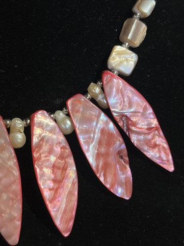 Pink Abalone Shell Leaf Mother Of Pearl and Fresh Water Pearl Bib Necklace - Picture 6 of 21