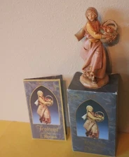 Roman Inc, Fontanini Heirloom Nativity # 52547 RACHEL the market girl,  Boxed