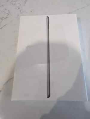Apple iPad 5th Gen MP2F2LL/A (WiFi) 32GB Space Gray A1822 In Retail Box Grey