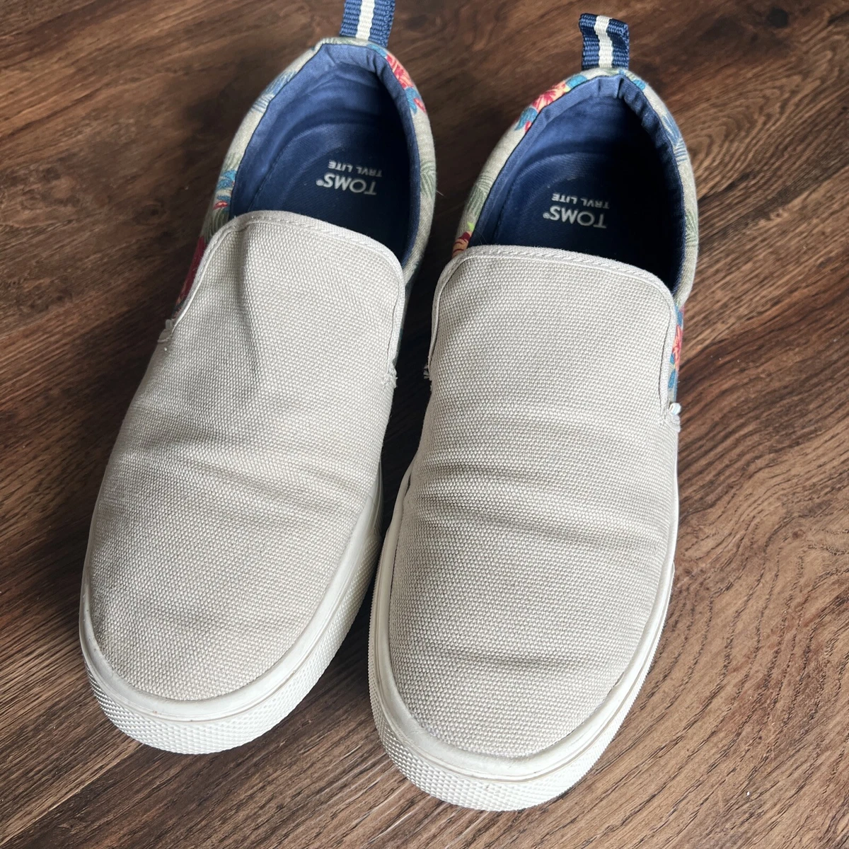 Toms trvl hotsell lite slip on