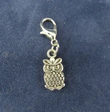 OWL Charm Zipper Pull Keychain Add On Clip Dangle Silver Tone 2 Sided Bird
