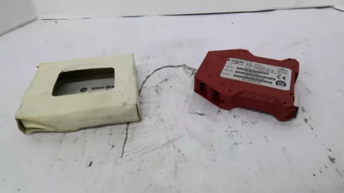 Allen-Bradley MSR5T Monitoring Relay 24 V 2 Amp 