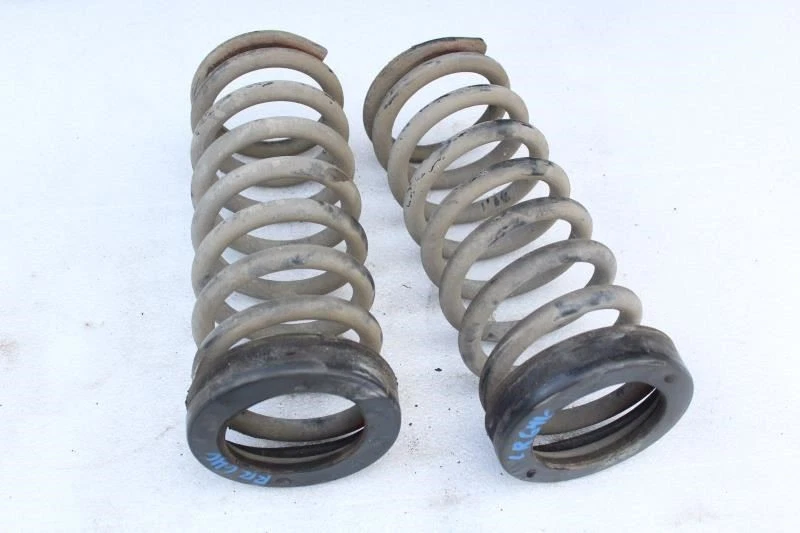 Mercedes 450SL R107 1977 par de muelles helicoidales traseros Foto 2 de 2