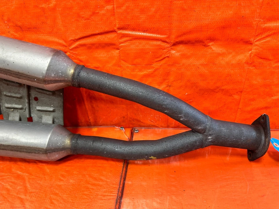 08-15 INFINITI G37 y Q60 - cupé - solo modelo deportivo - tubo medio con resonador OEM Foto 3 de 4