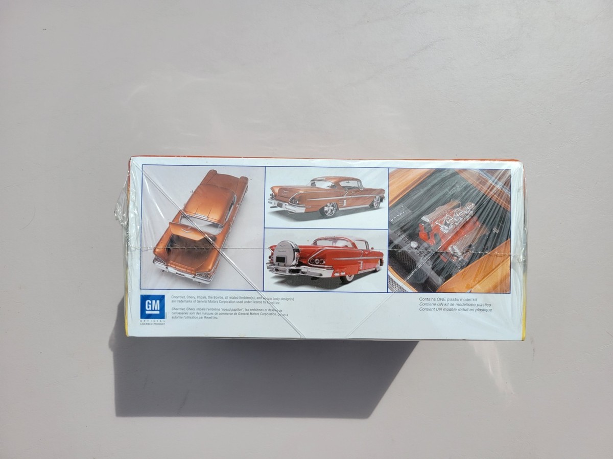 Revell Impala 他2台とおまけ付き Revell Impala 他2台とおまけ付き Level 4 Model Kit 1966