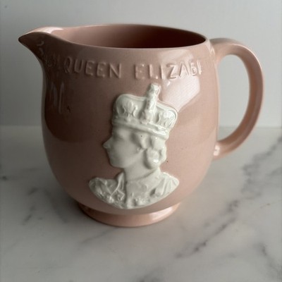 Johnson Brothers ROYALTY GIFTWARE 28oz Jug Queen Elizabeth 1953 Coronation Pink