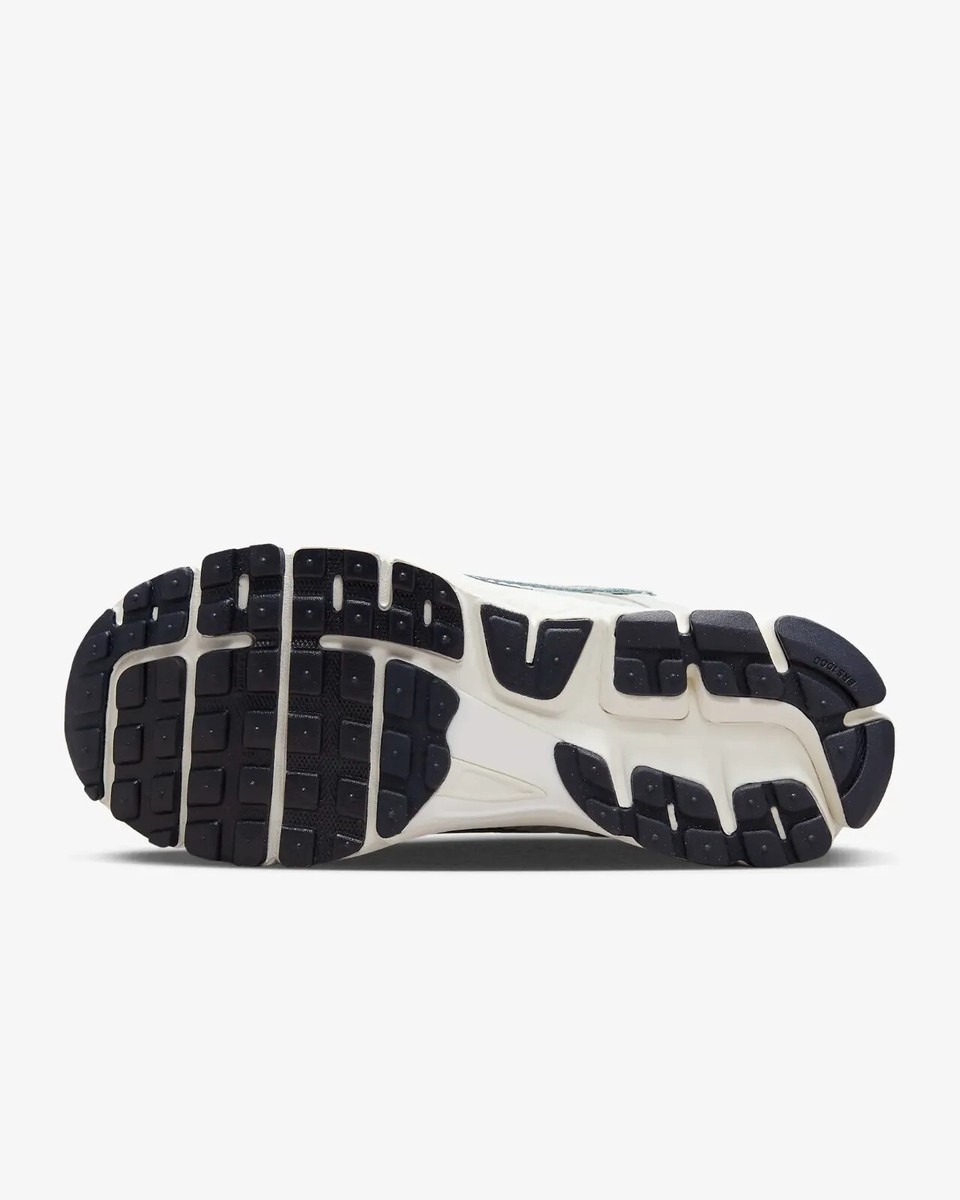 New Nike Women's Zoom Vomero 5 Shoes - Photon Dust (FD0884
