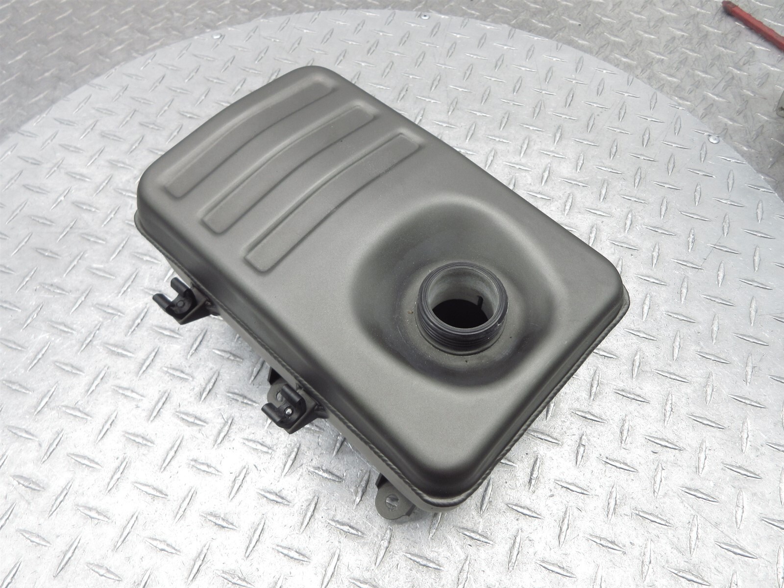 2008 Ferrari F430 Spider 199868 Coolant Tank Expansion Overflow Reservoir Cell