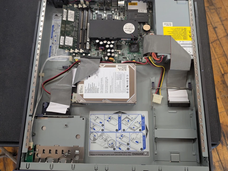 Used, Sun Microsystems, SUNFIRE V100, 256MB DIMM, 80GB HDD, 7200 DVD DRIVE, 80W - Image 4 of 4