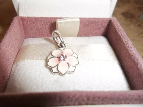 Genuine Authentic Pandora Magnolia Bloom Pendant Charm - 792086PCZ - Picture 2 of 2