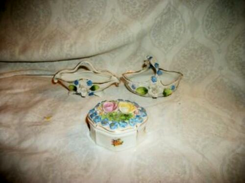 ANTIQUE GERMAN ELFINWARE MINIATURE LOT TRINKET BOX BASKETS PORCELAIN ...