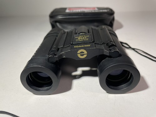 Simmons 1156 8x21 Binoculars with Marlboro Adventure Team Soft Zip Case - Picture 5 of 24