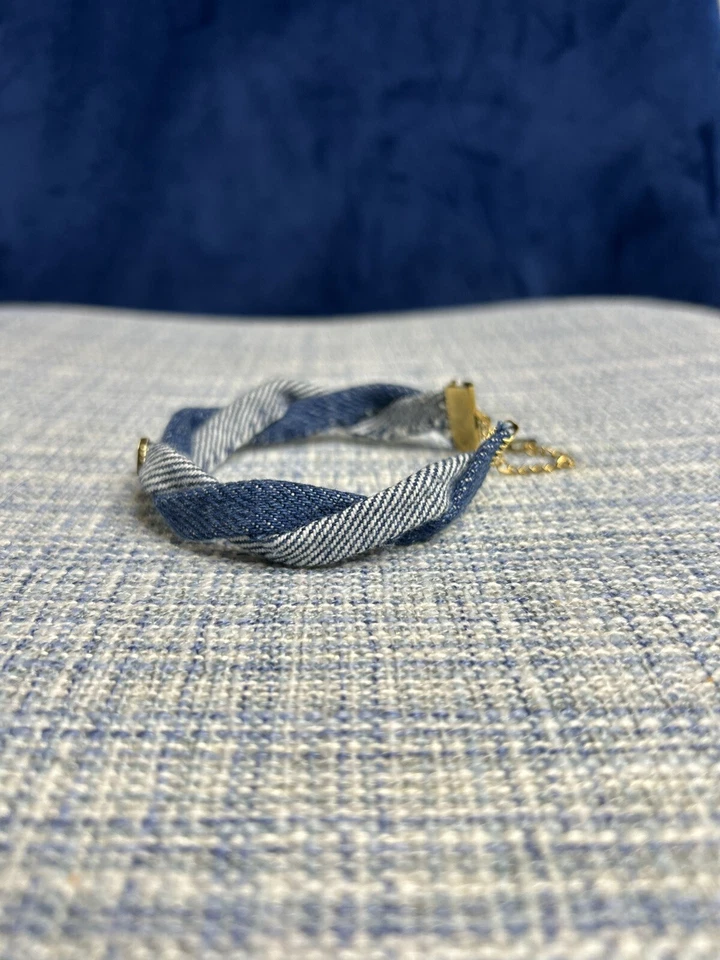 Pulsera Denim Zodiaco Hecha a Mano Foto 2 de 4