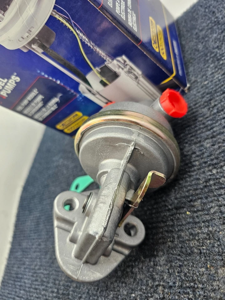 Napa B-0076-P: bomba de combustible para Dodge D350 D250 W250 W350 Foto 2 de 4