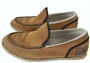 sorel moccasin slippers