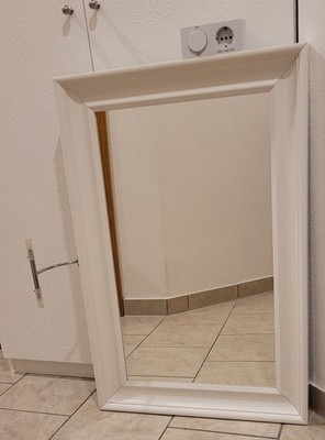 Ikea Wandspiegel mit extra Licht und Steckdose