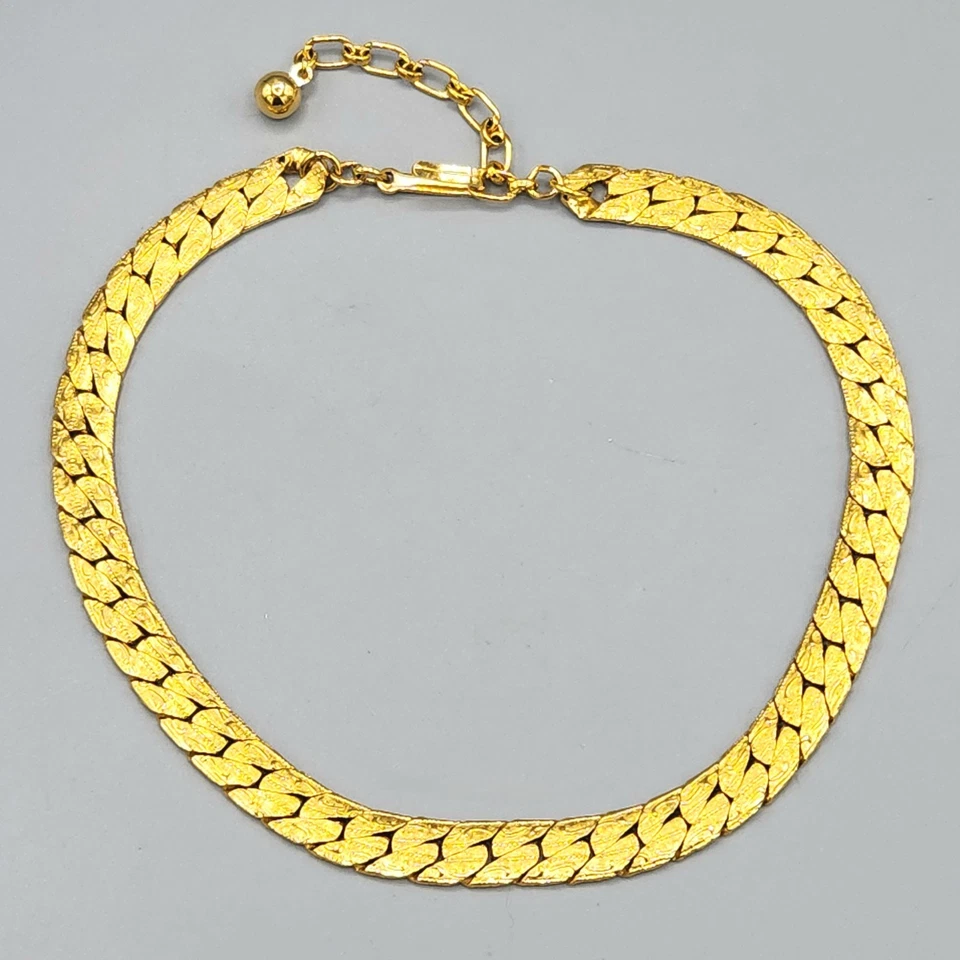 Collar Cadena Espiga Texturizada Elegante Tono Dorado Corona Trifari De Colección 14" Foto 2 de 4