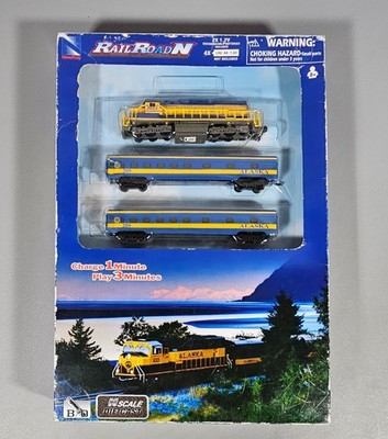 New Ray Alaska Railroad N Scale Die-Cast Battery Operated Train Damaged Box NEW