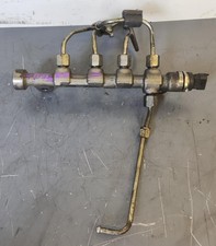 2011-2015 Vauxhall Zafira C Tourer 2.0 Diesel FUEL INJECTOR RAIL 55576177