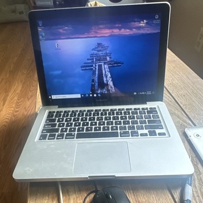 Apple MacBook Pro 13'' Silver i5 2.5GHz 8GB 250GB HDD Win10 Office Webcam 2012
