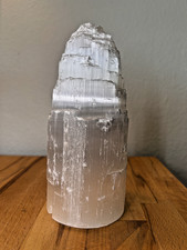 Large White Selenite Tower Lamp 8    4 lb 5 oz Natural Satin Spar Crystal   Holl