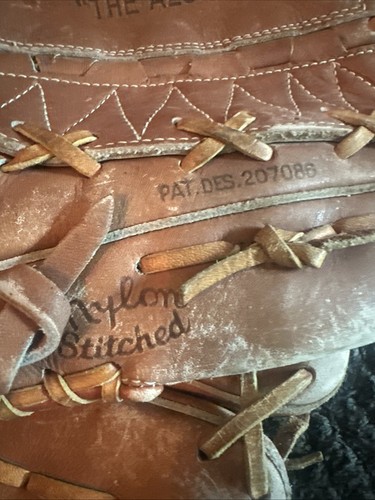 Vintage Wilson A2000 - XL 12.25" Japan Baseball Glove Mitt RHT - Picture 4 of 18