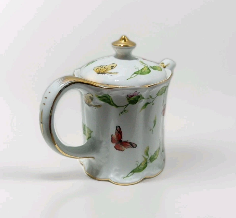 Tetera de porcelana Godinger mariposas y enredaderas borde dorado 6,75" Foto 2 de 4