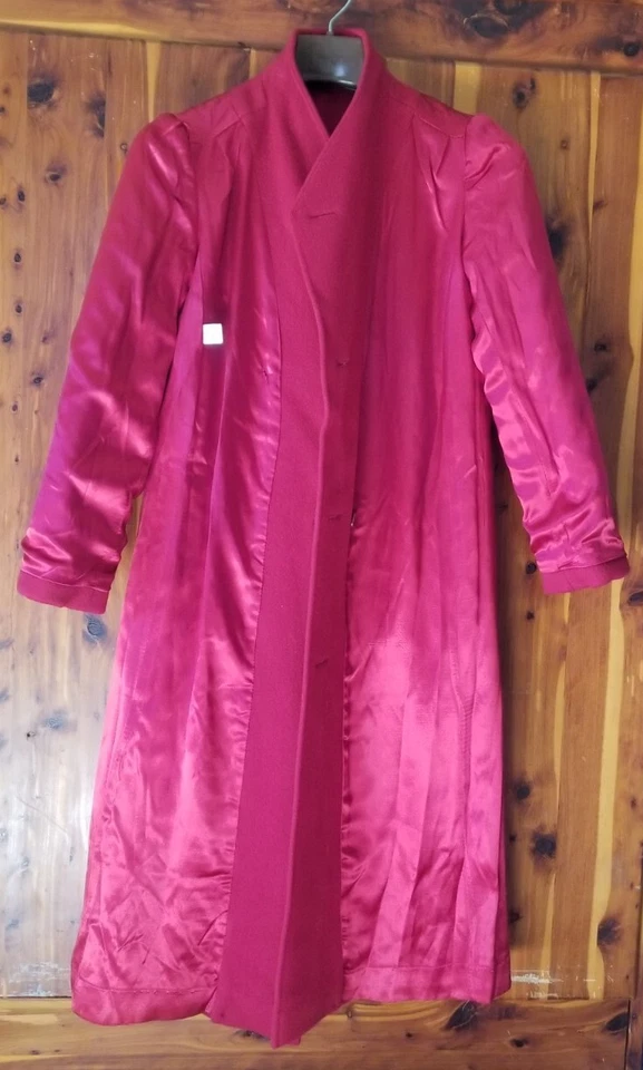 LARRY LEVINE PETITES WOMEN'S RED PEA COAT  WOOL SINGLE-BREASTED MADE IN USA  - Image 3 of 4