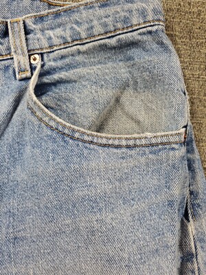 Vintage Levis 560 Jeans Men's Blue Loose Fit Tapered Red Tab USA