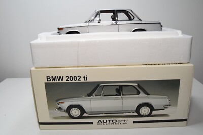 1/18 オートアート AUTOART BMW 2002 - ミニカー在庫 処分 セール 通販