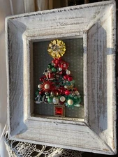 Vintage Jewelry Artwork Christmas Tree Antique Light Covers 5x7 Frame Decoration
