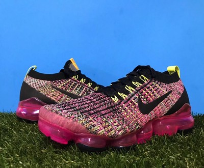 pink black vapormax