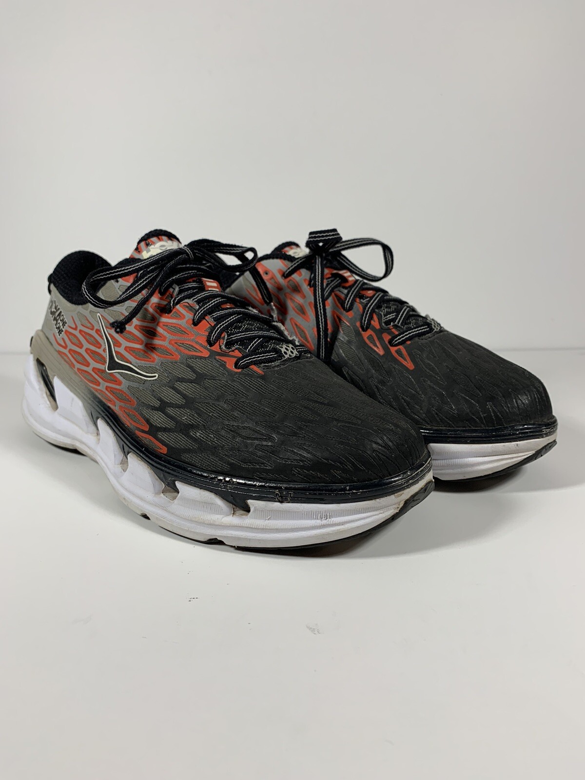 hoka vanquish 2
