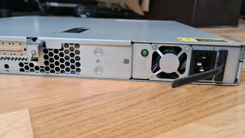 HPE DL20 Gen9 Rack Mount Server E3-1230v5 , 64GB RAM , 2 x 1 TB 2.5" HDDs - Photo 7/15