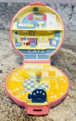 Vintage Polly Pocket Compact - Polly's Cafe/Diner Bluebird 1989