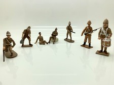 UNBRANDED  TOY SOLDIERS  VARIOUS TAN UNIFORMS SEVEN FIGURES 54MM