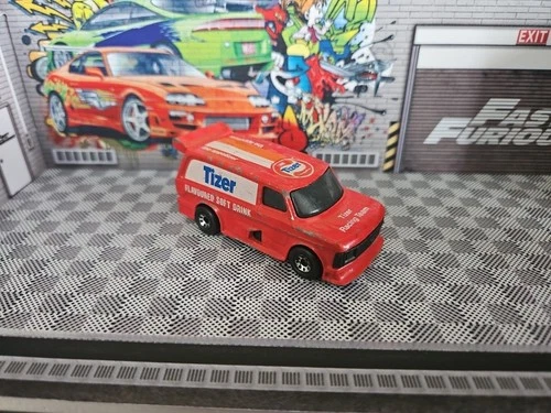 Vintage Matchbox Ford Supervan II Tizer 1985 Combine Postage