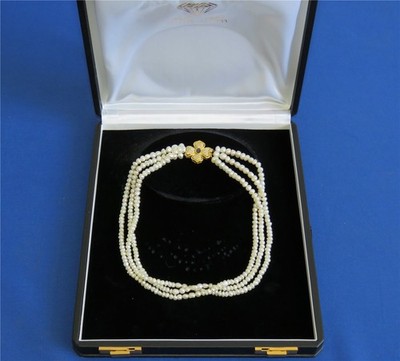 Staatsgeschenk Kuwait Al Hamed Jewellery Perlenkette mit 750er Gold Verschluss