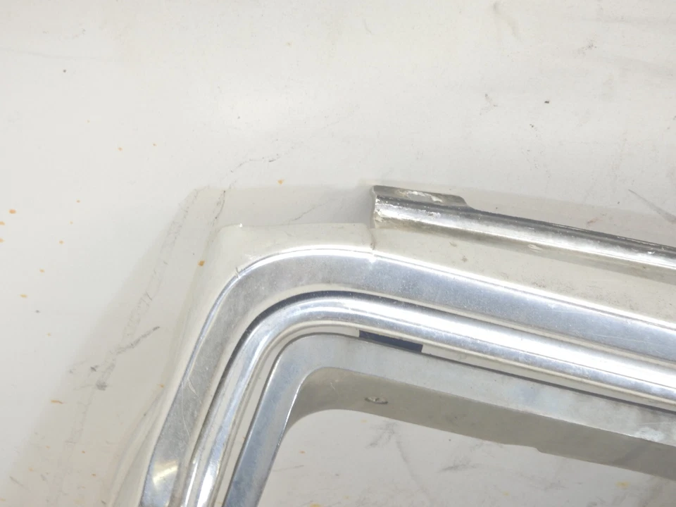 Jeep J10 J20 Grand Wagoneer SJ FSJ 86-91 OEM Front Header Panel Grille Chrome - Image 4 of 4