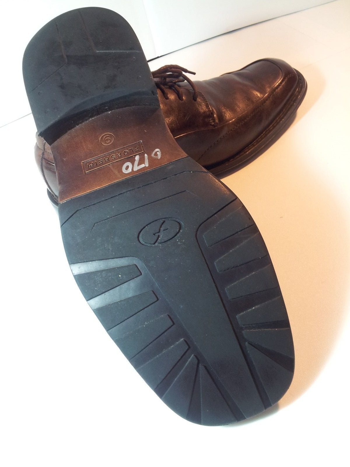 SAOLA Scarpe eleganti comode Oxford da uomo FLORSHEIM punta cucita marrone pelle 9 M BELLE!