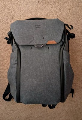 Brand New Peak Design Everyday Backpack v2 (Charcoal, 30L) BNWOT Camera Bag